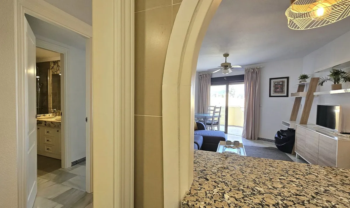 7c6827a2-8a94-46f7-a711-23bf1340a2d7