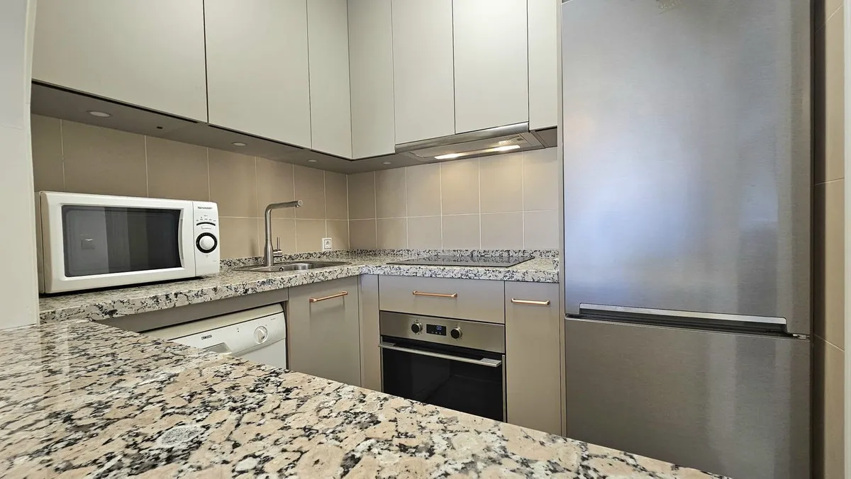 90fad14b-ad6d-4a49-82fc-a7f6313f6053