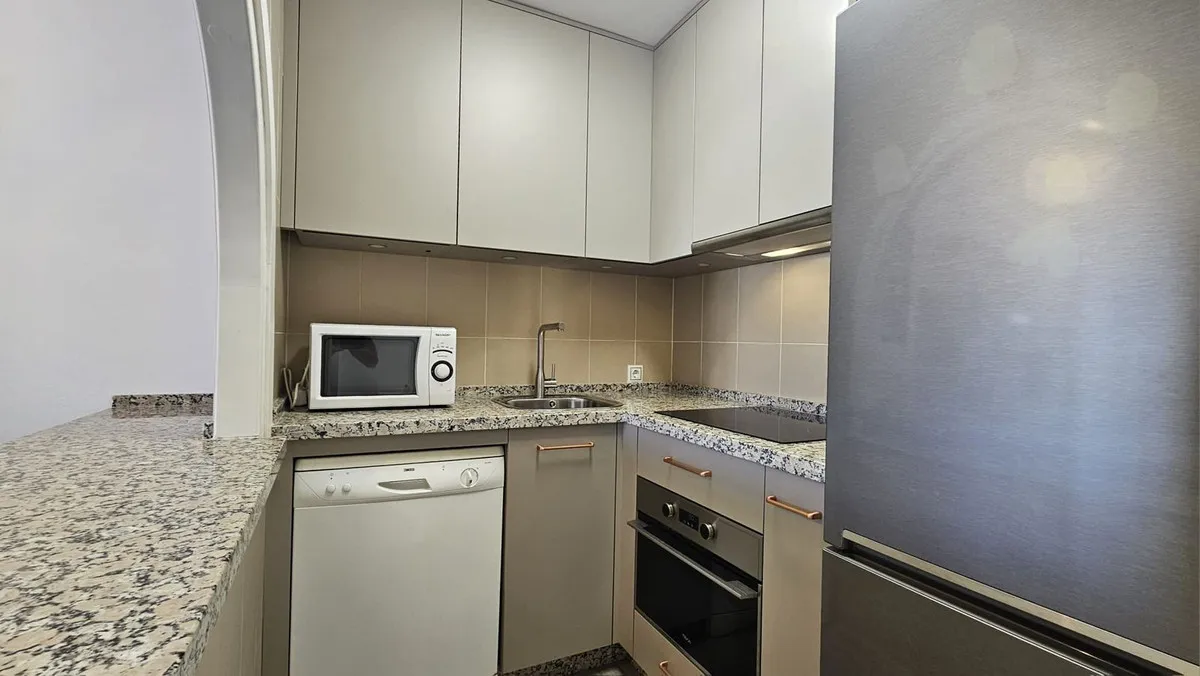 d10fcba6-a867-4fb6-ab19-fa6e256c3f73