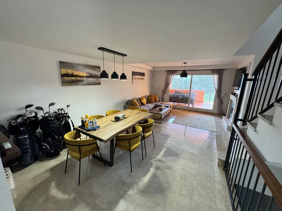 06a9c600-6fce-425d-aa06-11228d7ee0ee