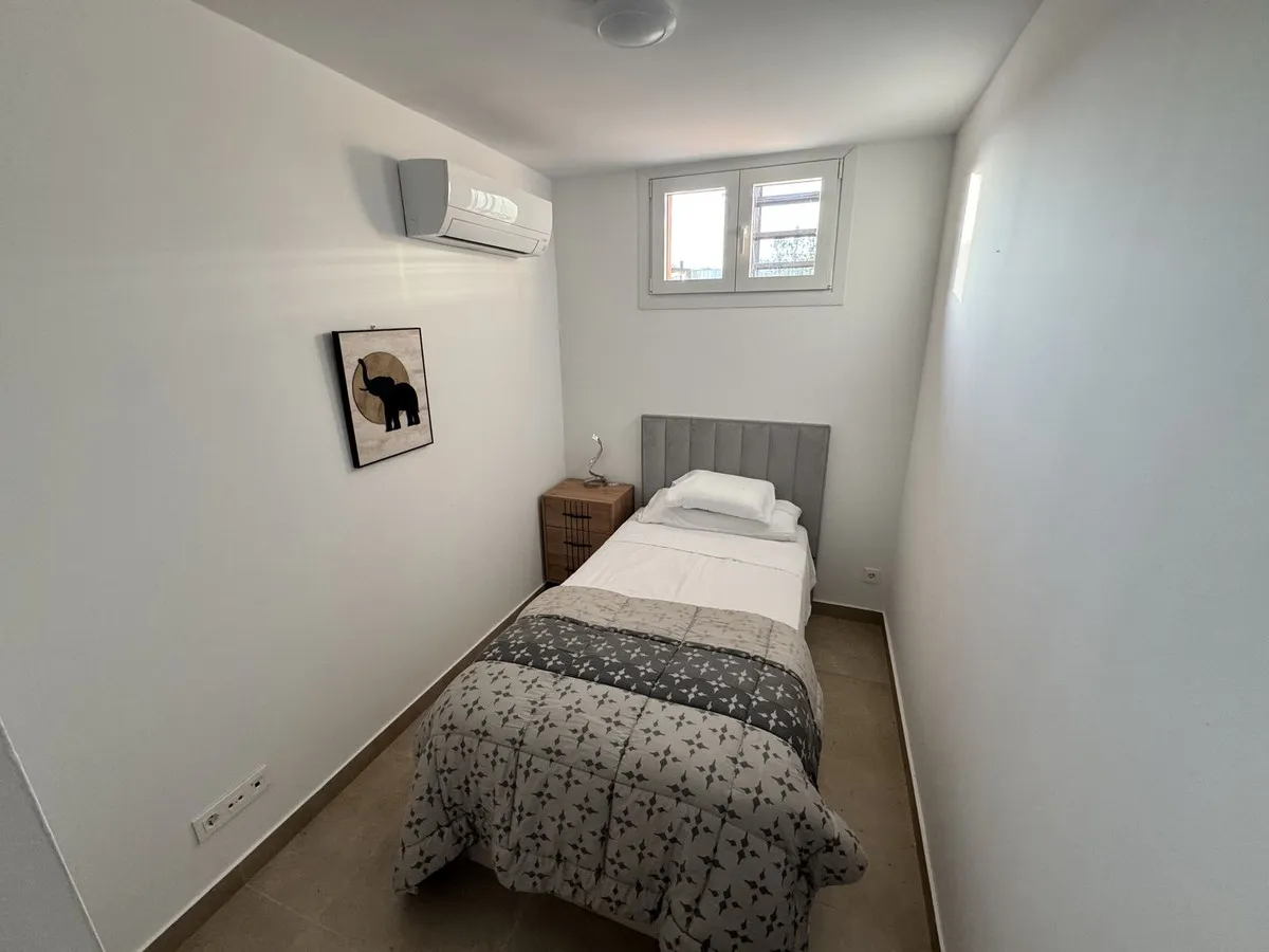 39a916eb-0e10-4ca7-bdbe-c70fb6a2dfc1