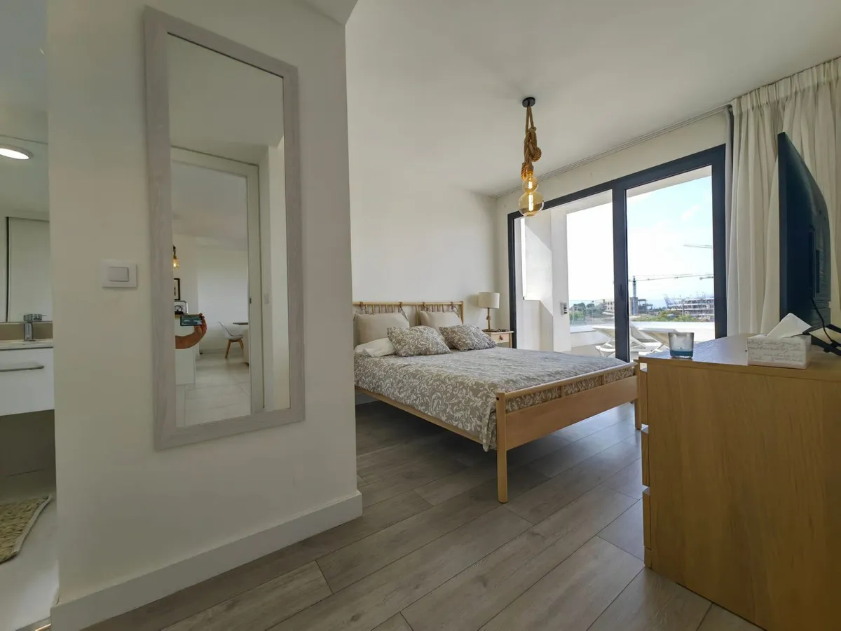 c0a3b2c5-32bd-47ce-a2d6-19e37aa58bcf