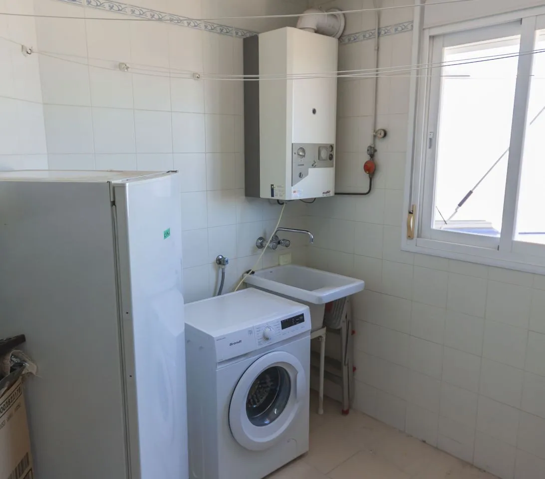 b28ff94d-9345-4b09-99b3-e022651f839e