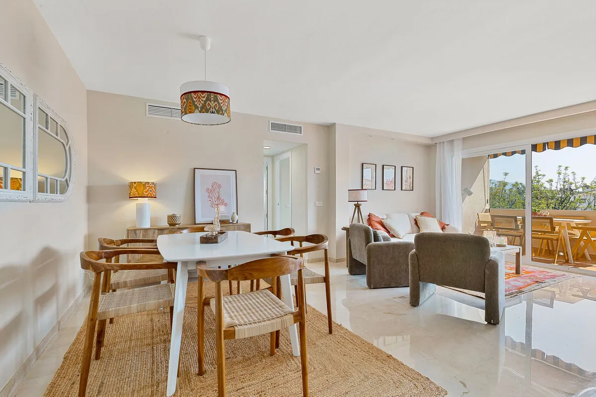 b2e4031f-aa37-4d9a-867d-0c8f55c6f824