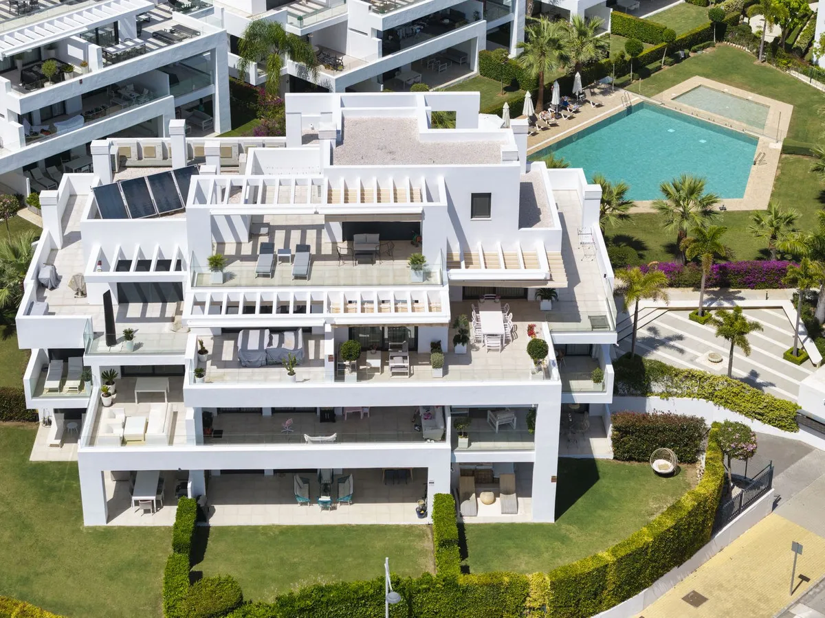 06d630d4-4770-47aa-a257-b522417e29ff