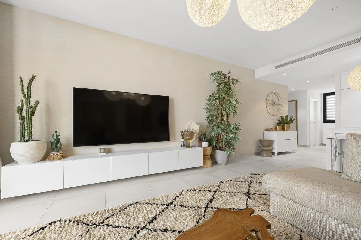 2d2cbe26-e58e-4dc6-8d5e-92d02b13a649