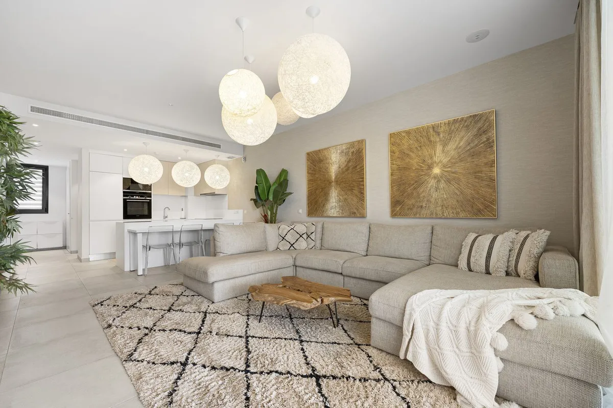 76aa26a4-c02c-4adf-b1ab-600e84cf7b7e