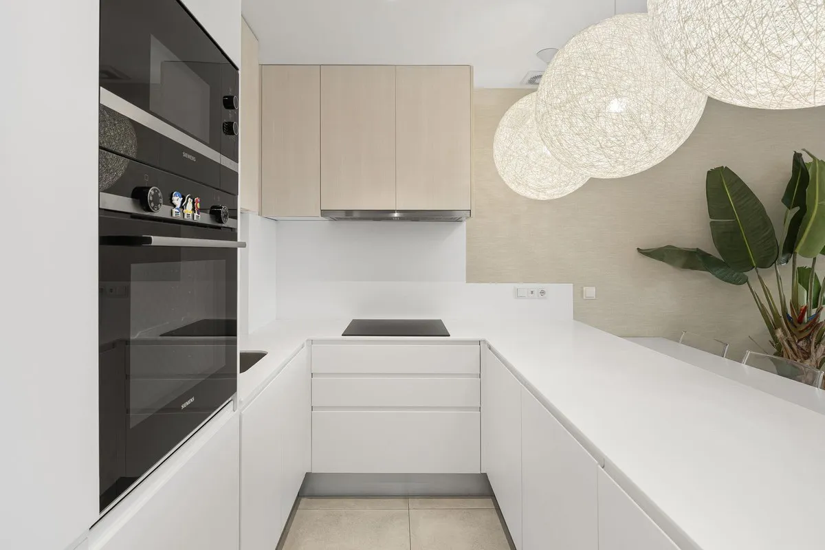 bc3568d0-7047-4b8f-80f3-2058f89e9e86