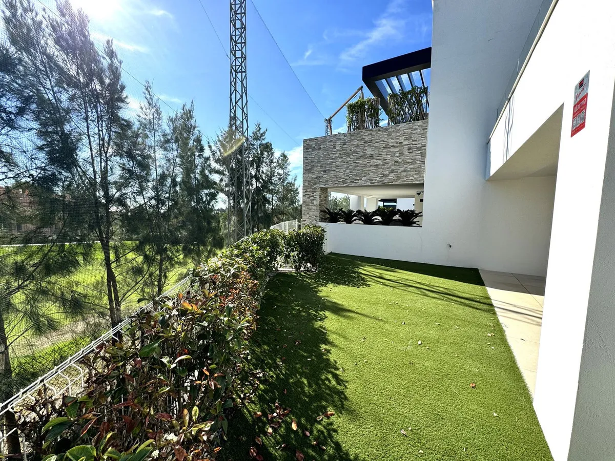 0eb3e79e-3d87-4f96-8c27-7a474ba129e5