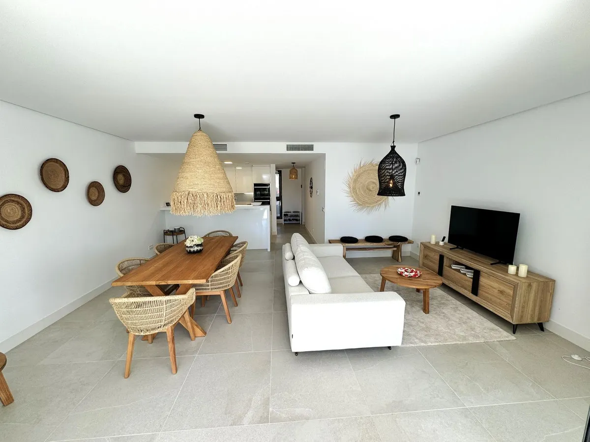 8cf1becb-8791-4ff8-a46e-44e29e341451