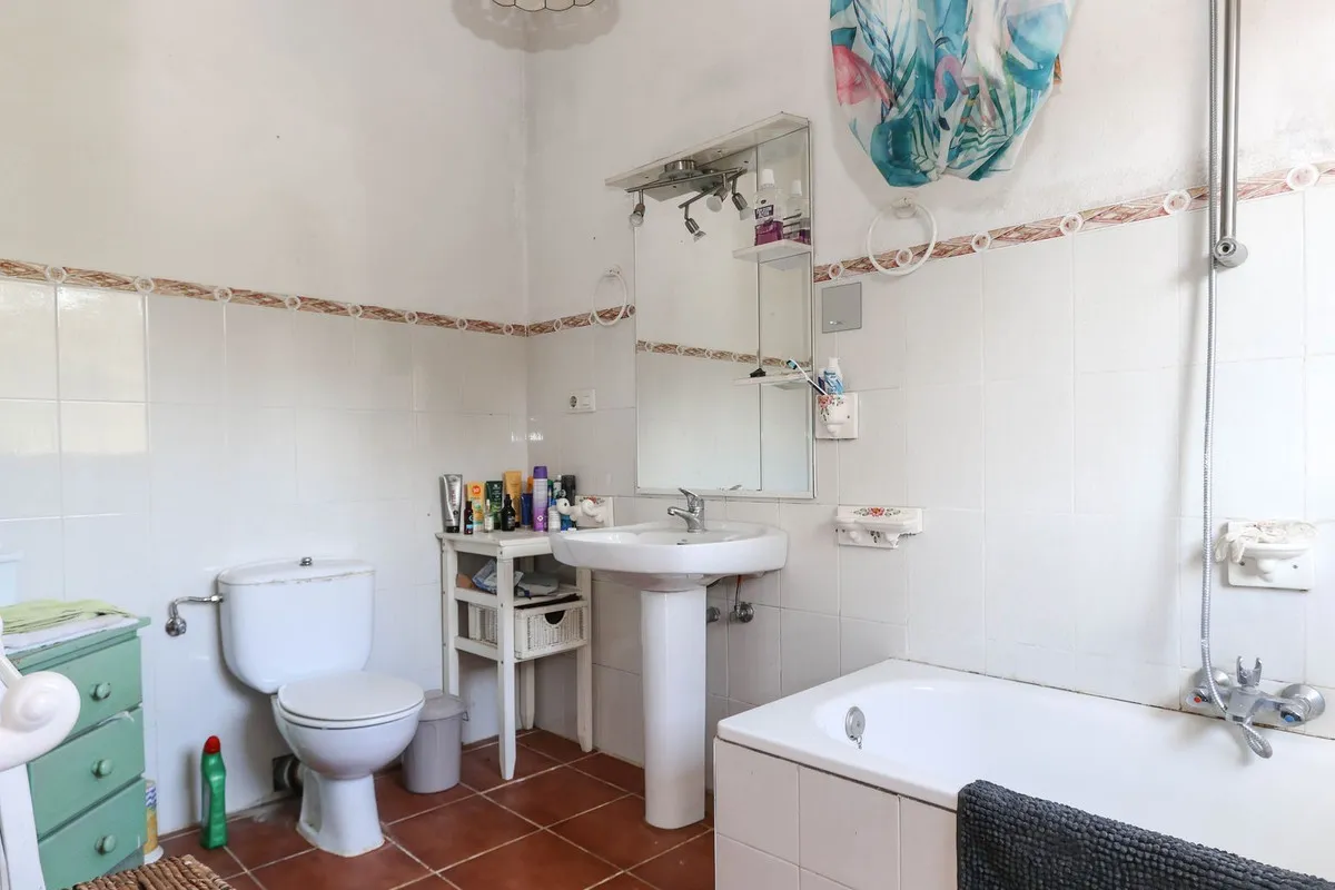 18adb185-8f36-4d13-8c0a-27de7d77af73