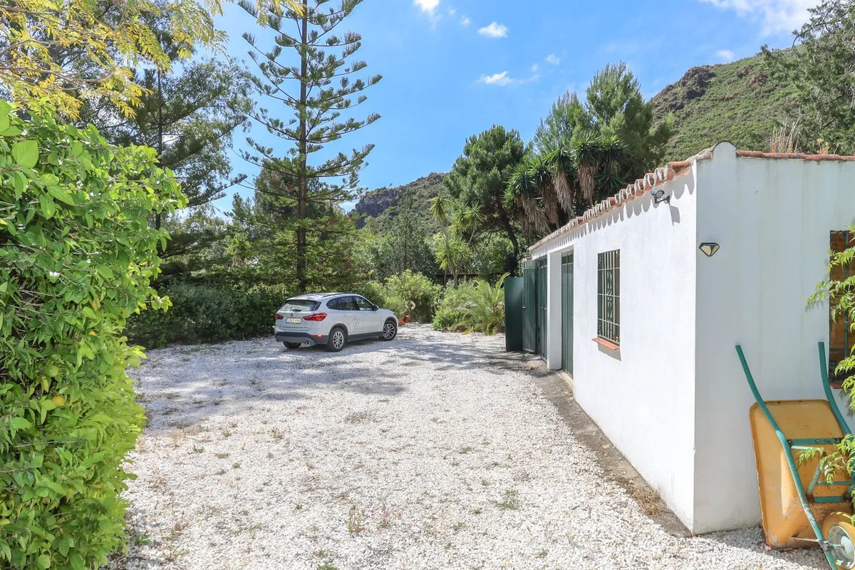 2b88d6fe-1630-424a-9d9e-376e616733d1