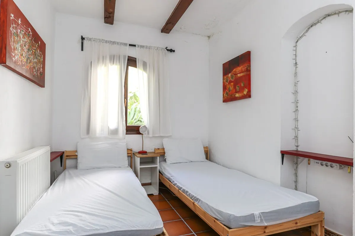 702f9708-d407-45db-b96f-52b02553596a