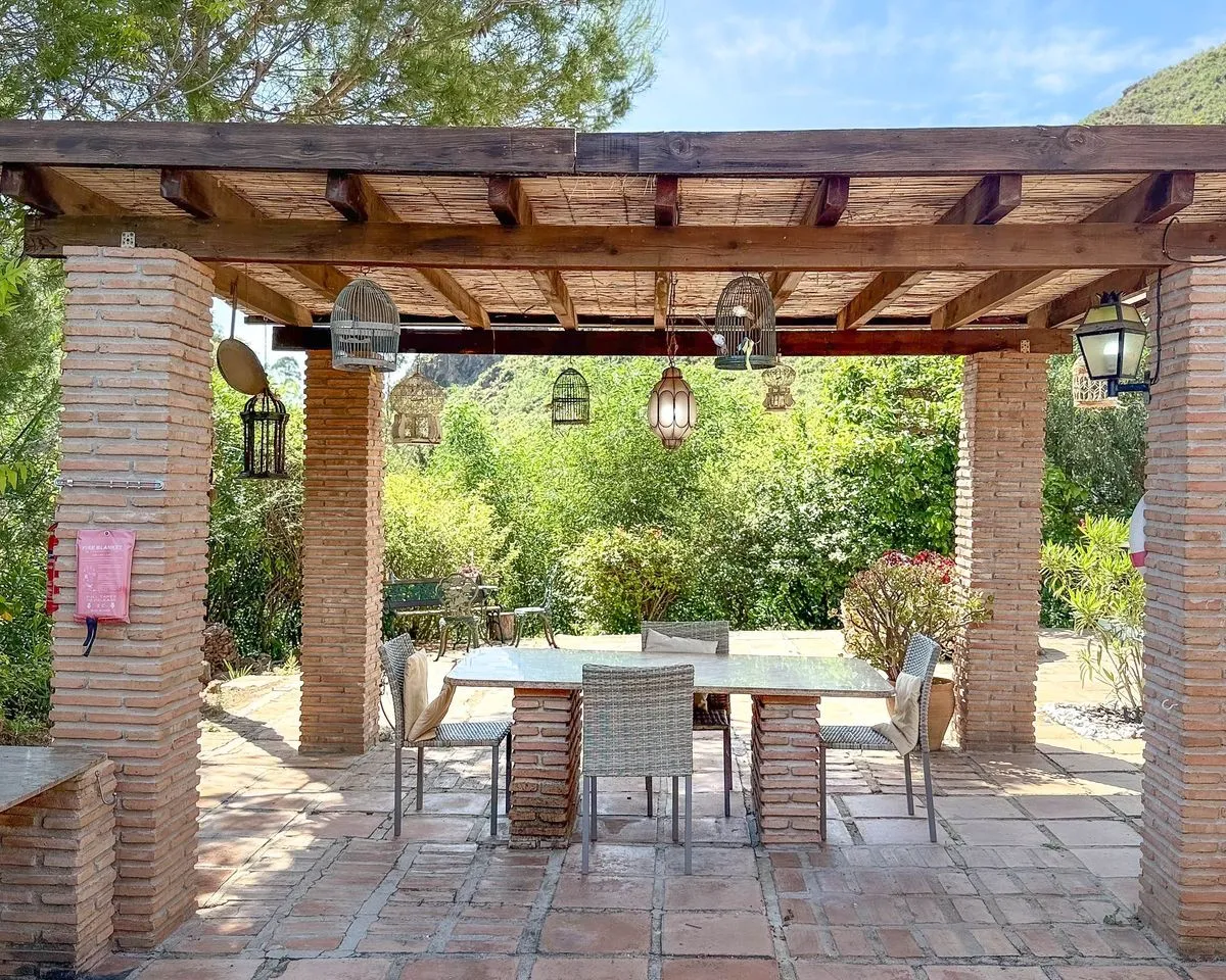 70d010d0-03a4-4d3c-9c32-76868e1ee7ef