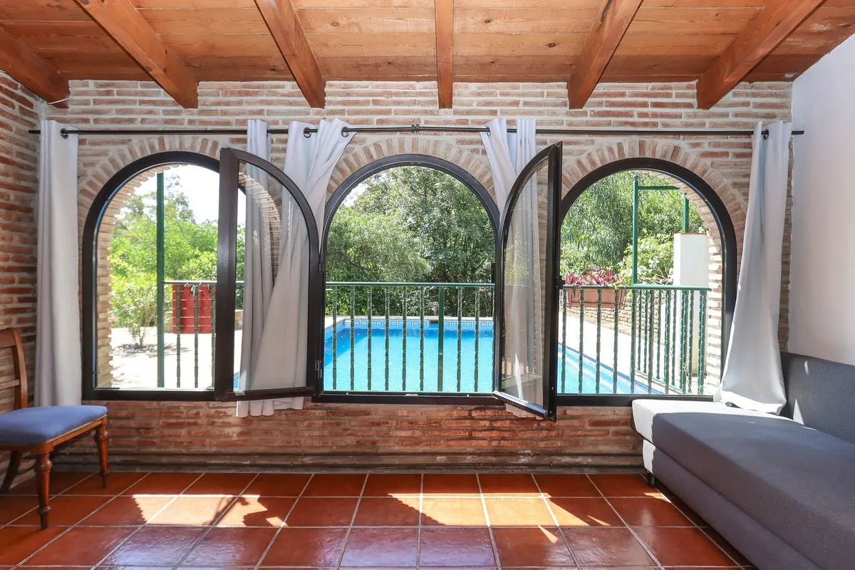 a7a92068-da0b-440f-9355-b5303468662b