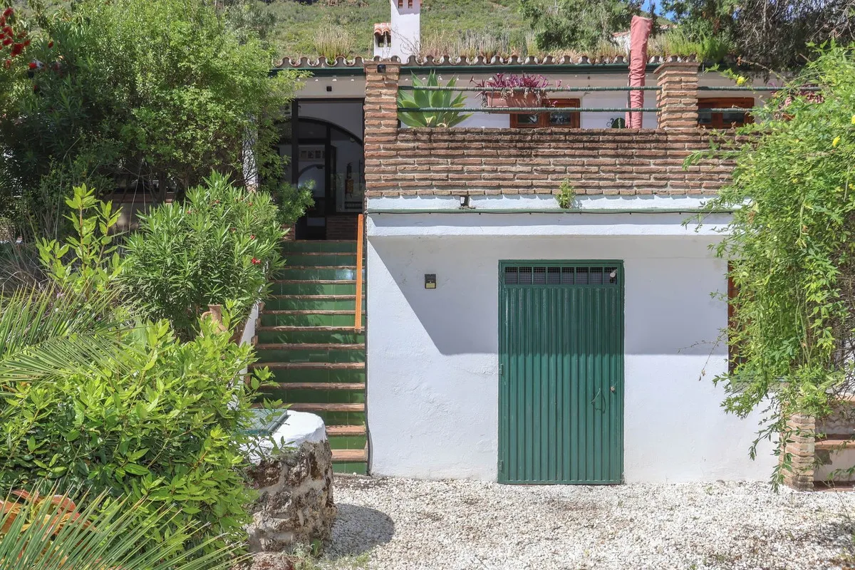 d73f5e50-8b7b-42b2-8019-e3cc055bfded