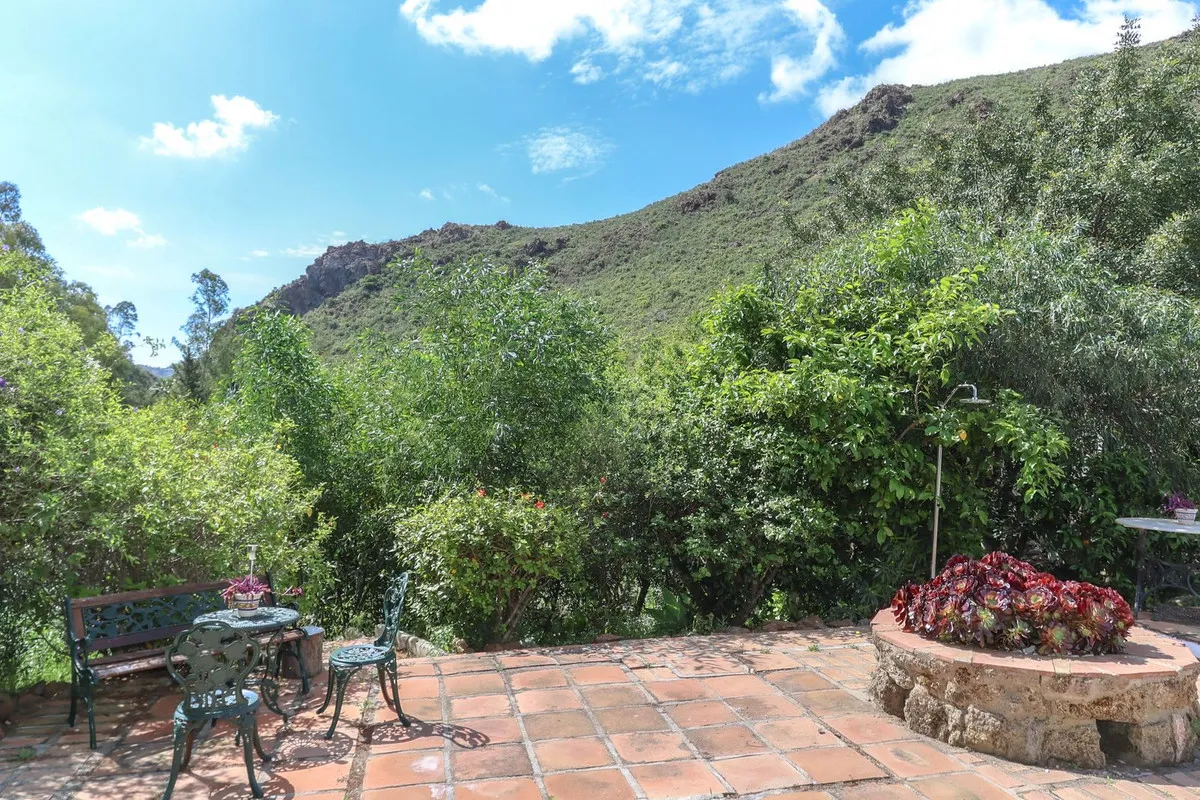 dd7fa514-5405-4954-ac8a-80ab68f7661f