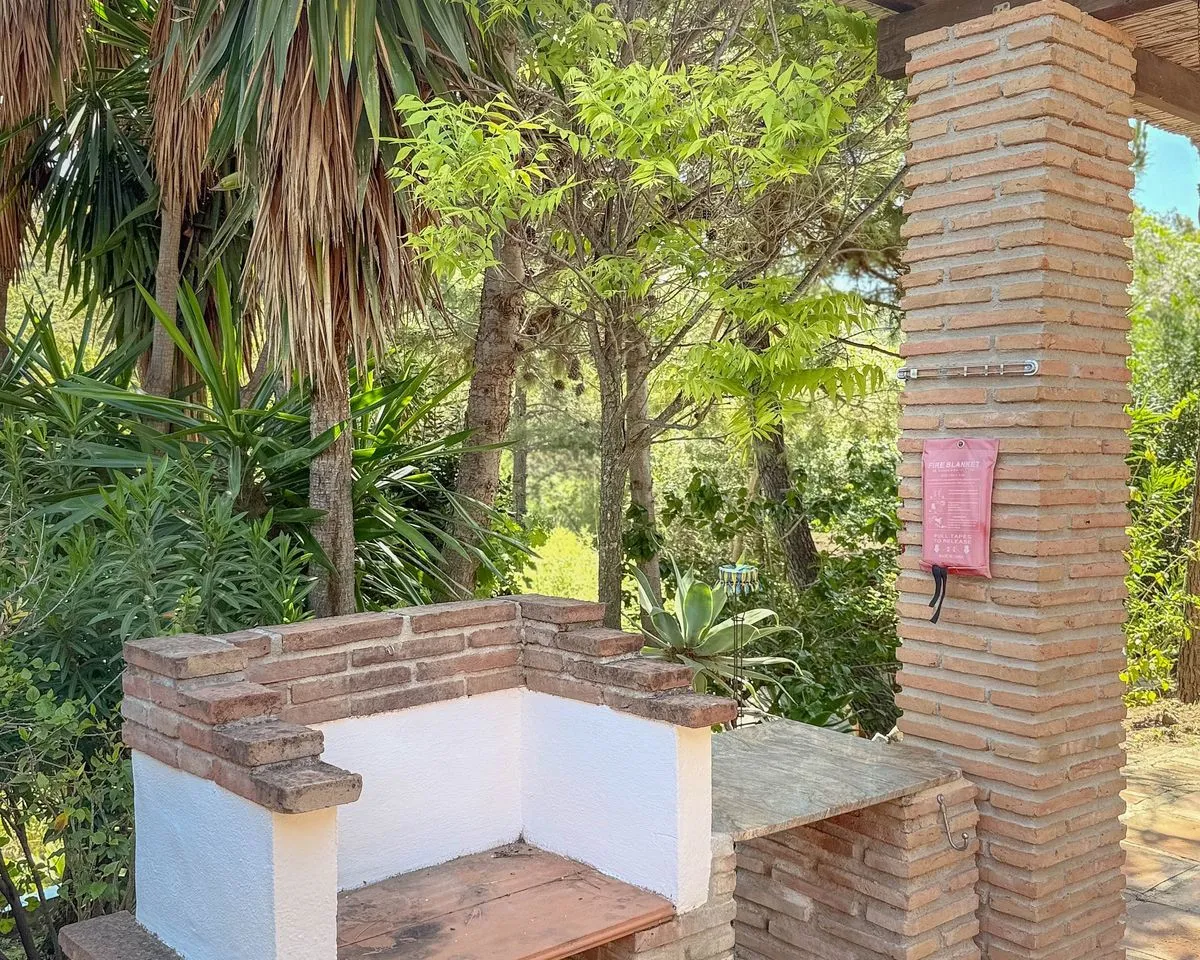 df3713cc-7d94-4159-ab24-794ecb50471b