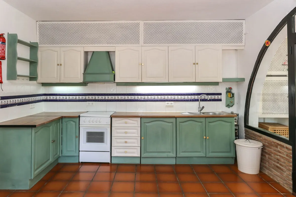 e092c864-12d7-4785-894b-777152a100b6