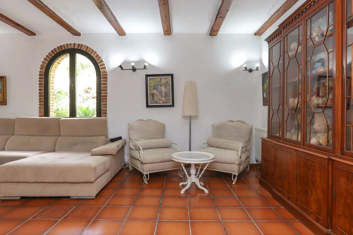 f9a489df-2d2d-4de1-aab2-173d39b74c9d