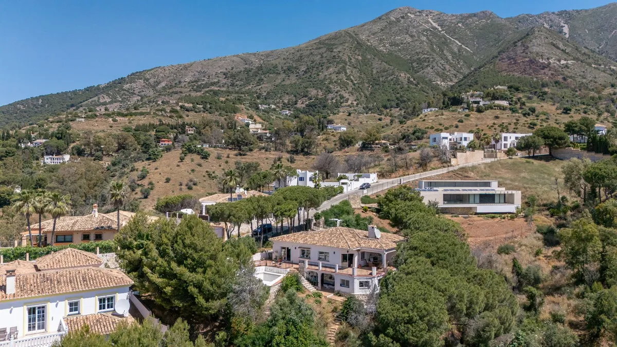 23687d16-29c4-4d41-b369-12602a573329