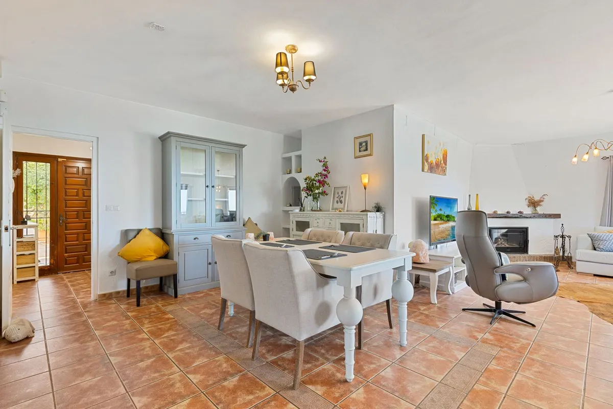 23cf90ae-f3a9-4e9f-90c4-883e6a7db7d8