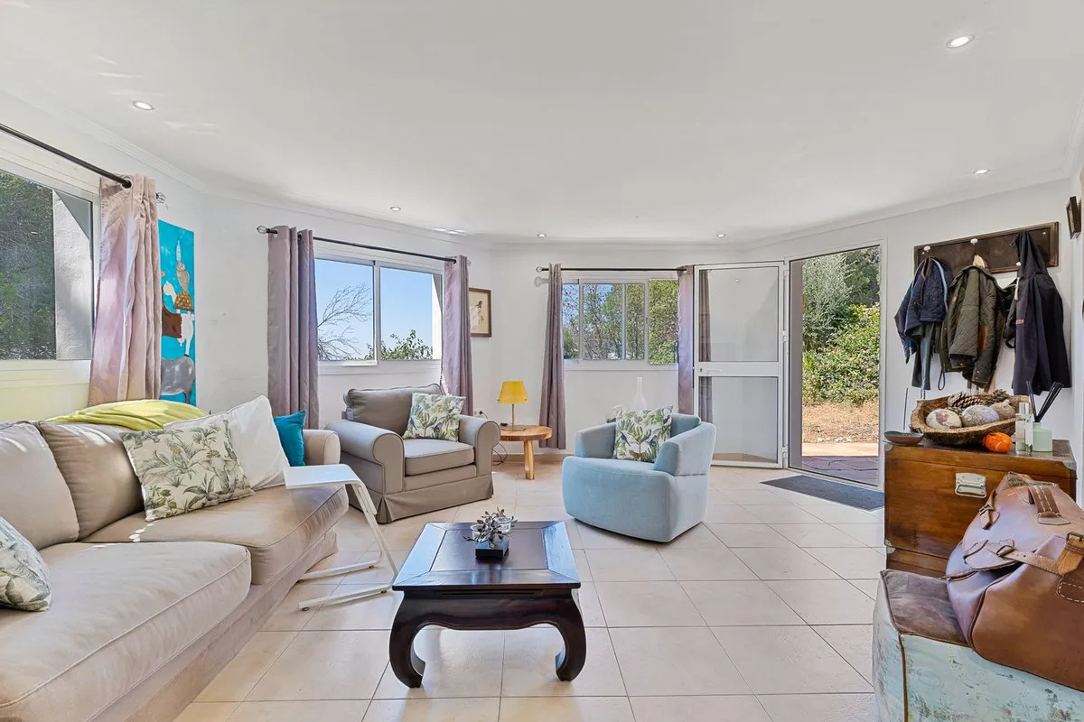 3003d695-4be5-4ad3-b75a-f118c2d9dd6a