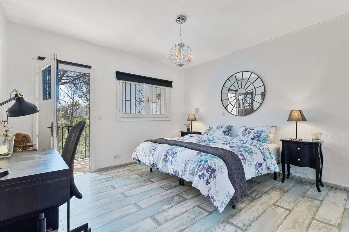 63934200-2c1e-4a25-b98c-e6ae1885e5ab