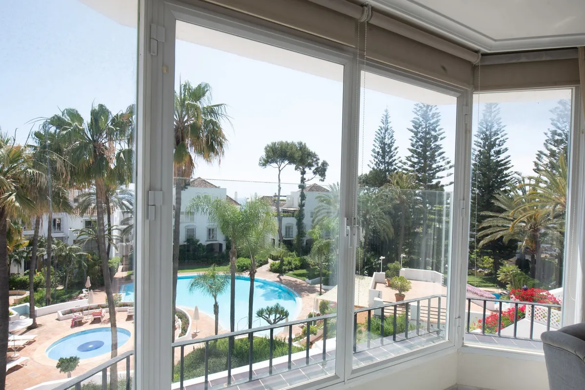 16b64413-8f5d-4cea-92f9-c327591b70bf