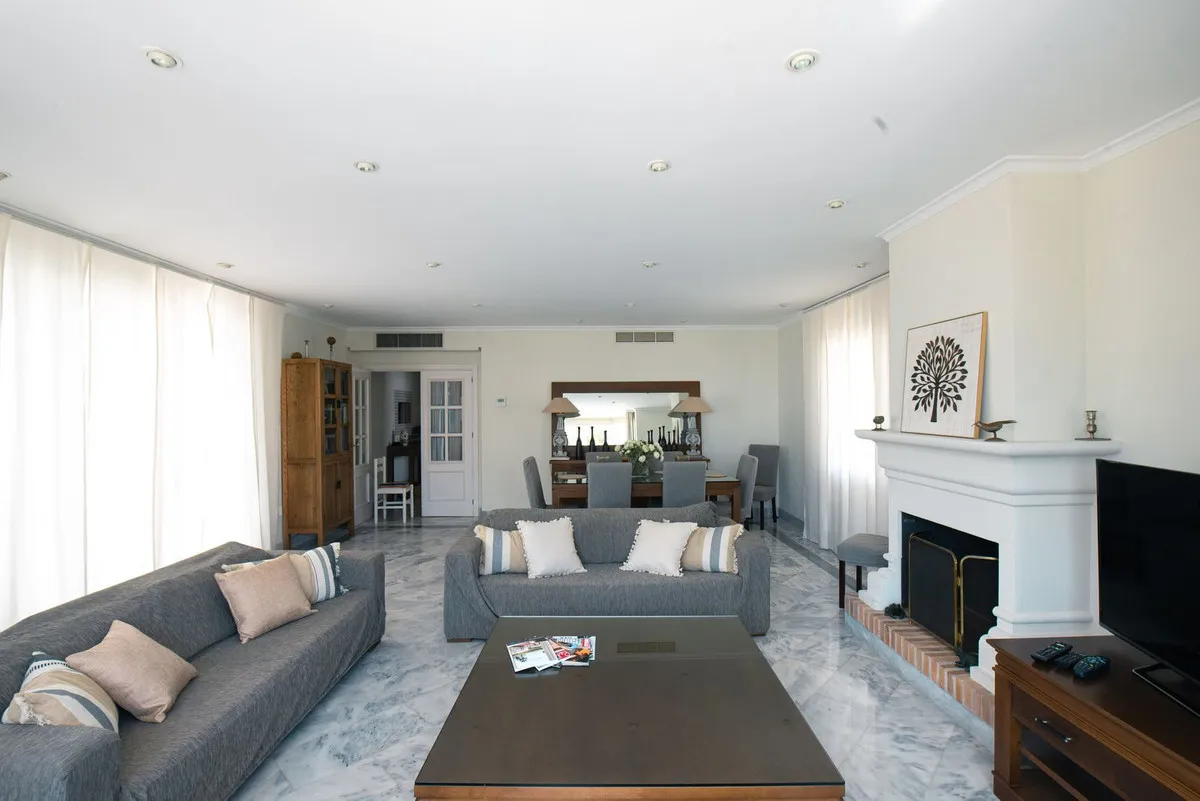 40e72fac-d120-43e4-a5da-a11ae3f79cee