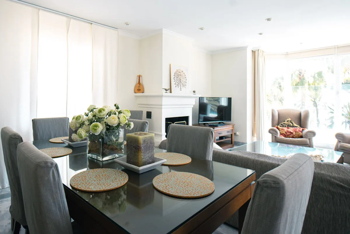 f329113e-4909-42f0-a026-1fc62c1afc86