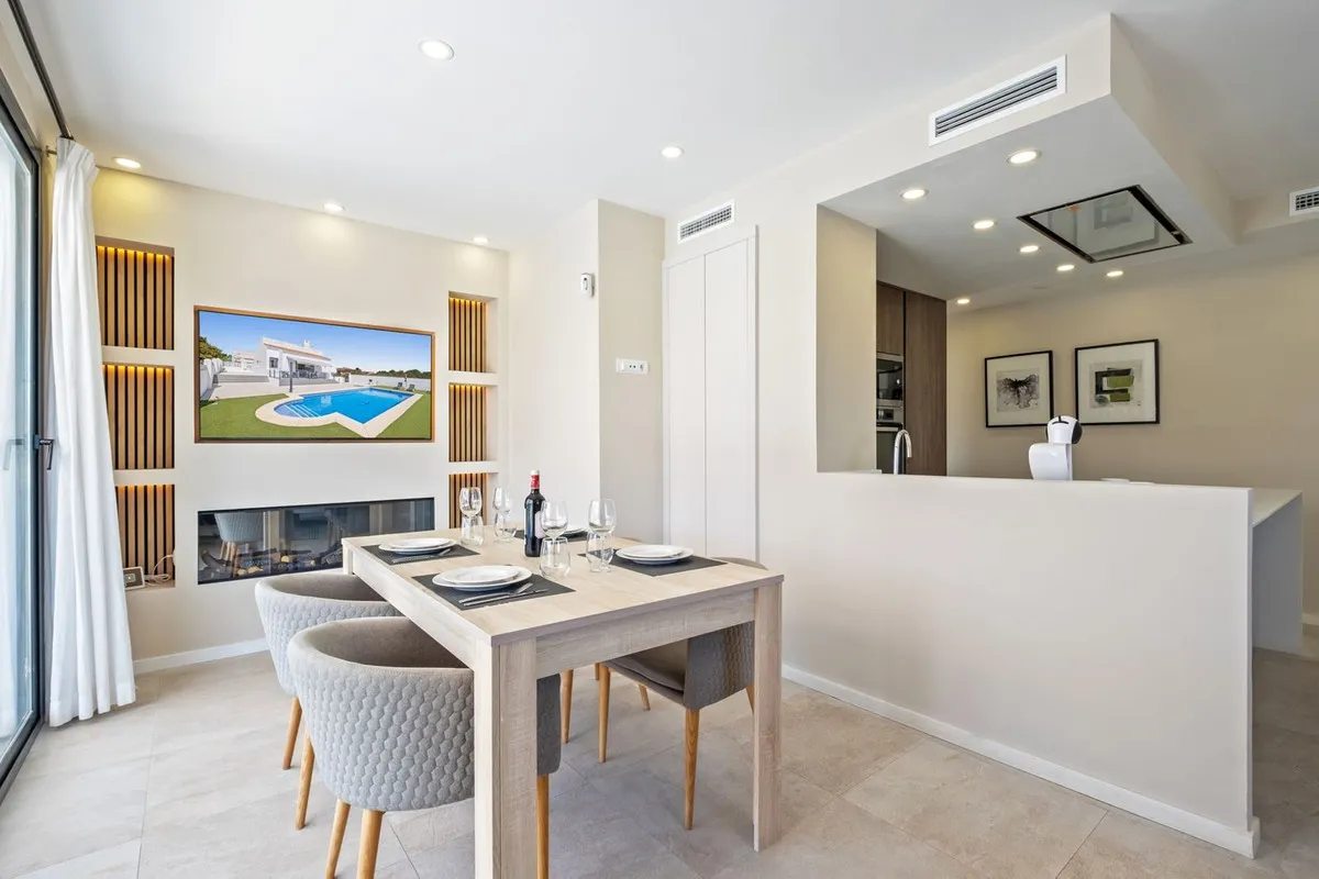 1dc41a0f-4c08-4ba1-bde3-2327a1ecc8b7