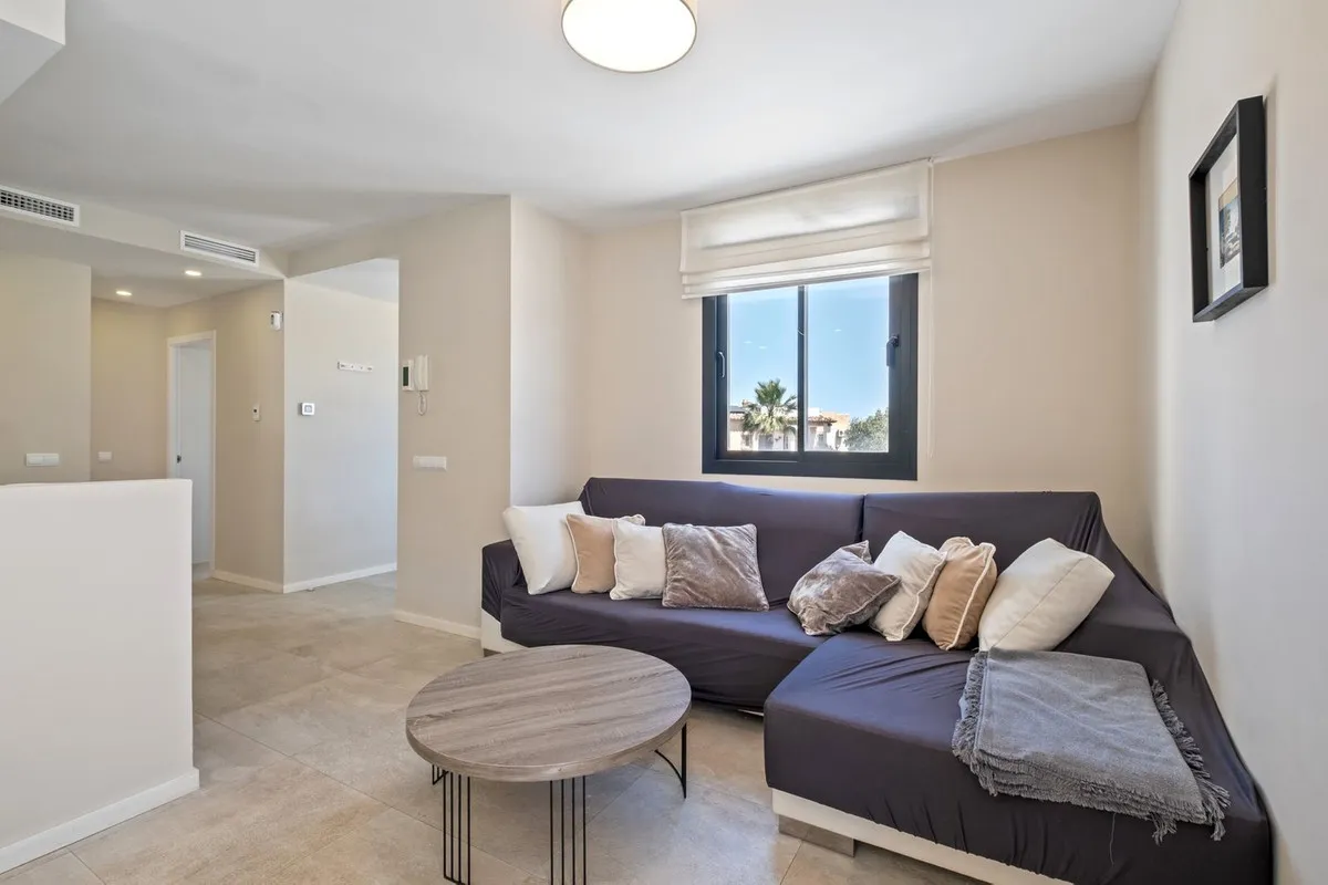 f3aecefa-5090-4436-8407-7e2676de1fa4