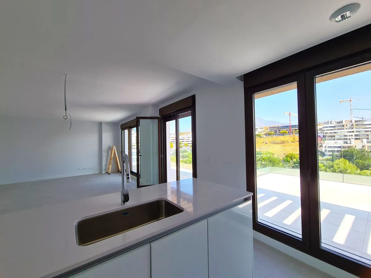 0dc995bd-da0d-491f-8faa-68951f363b36