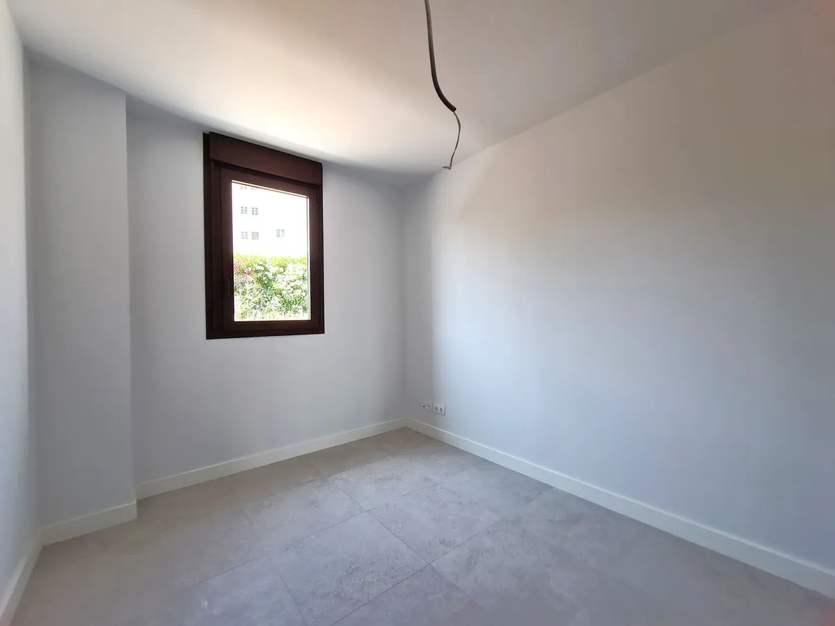 0f76d389-154b-40df-9757-35091d49af93