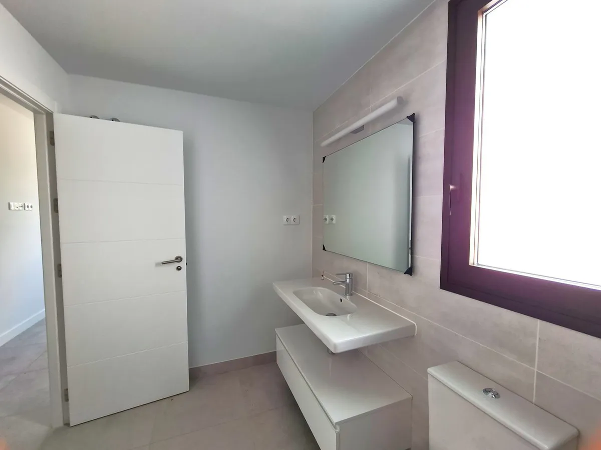 6e95fddd-70ec-4770-b6a7-500fd13712fc