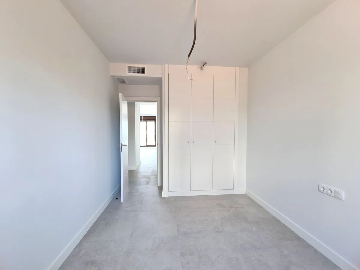 eaa92e6a-9f3d-4493-8842-270638b4e9a9