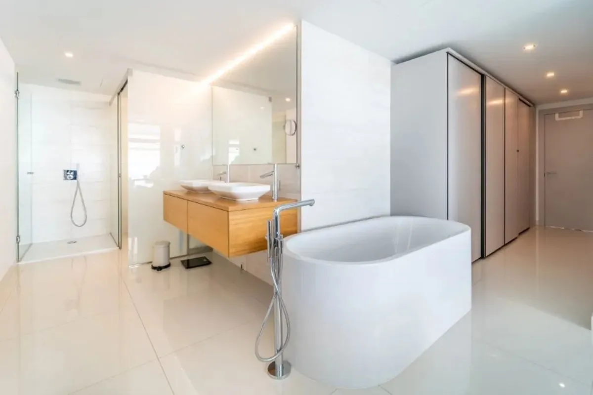 bc82d6fc-d77d-41fb-a0b1-8c6a8850a4fe