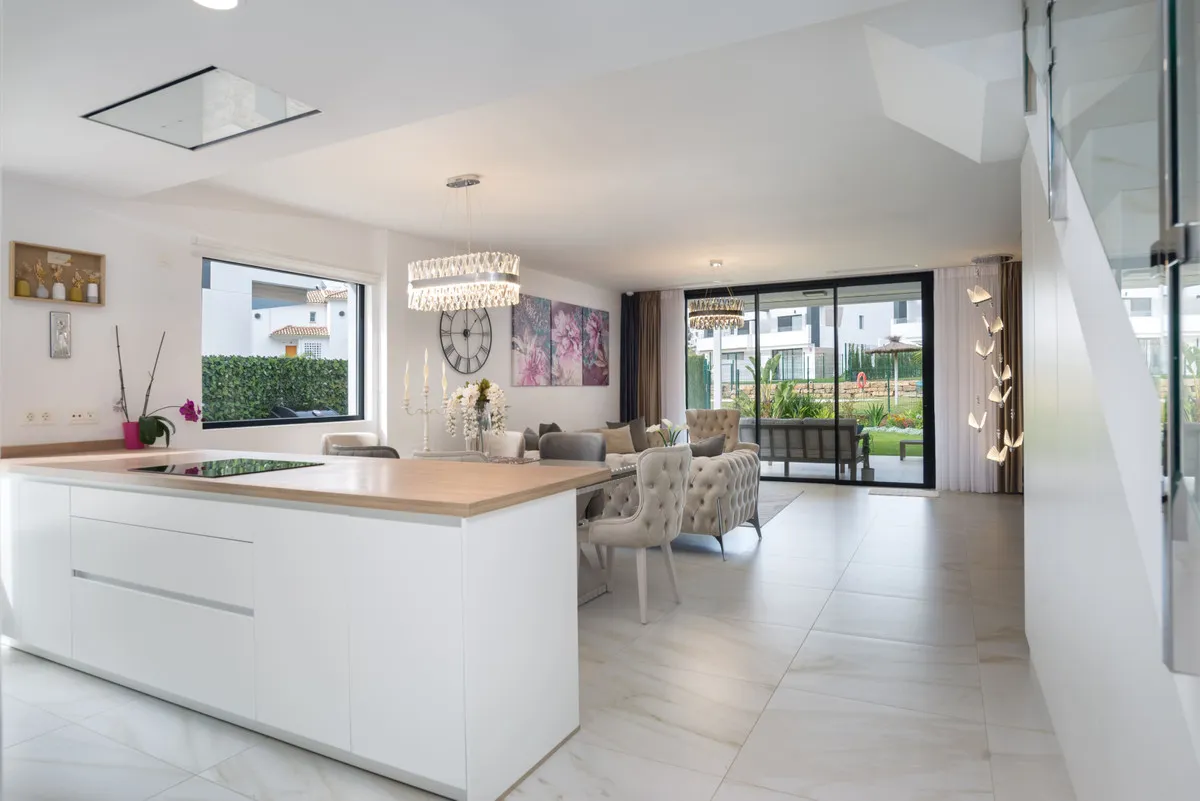 24377a7e-b469-4b38-b621-5833550c03c9