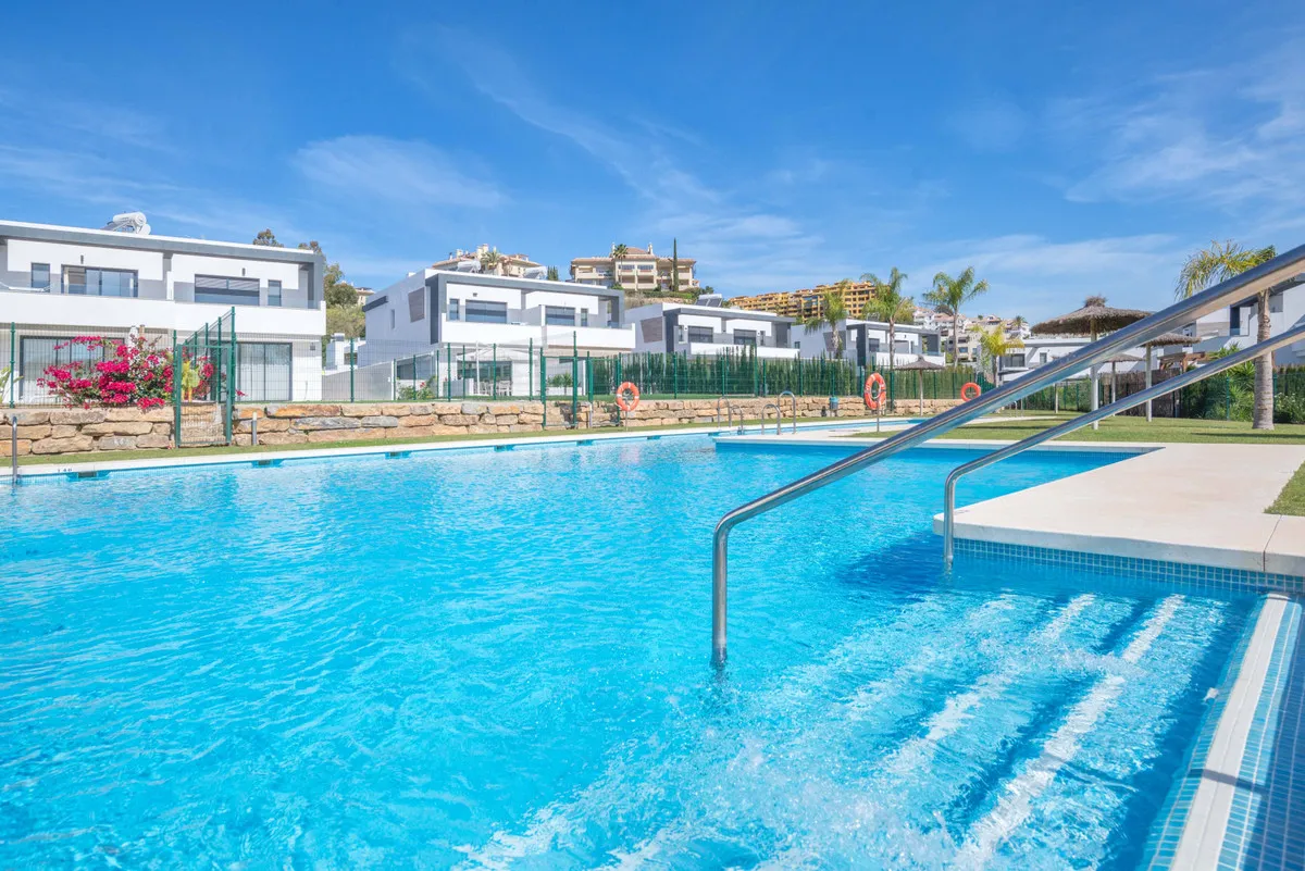 ab0448ca-7e0a-4cf7-b492-8e45c5b75ea5