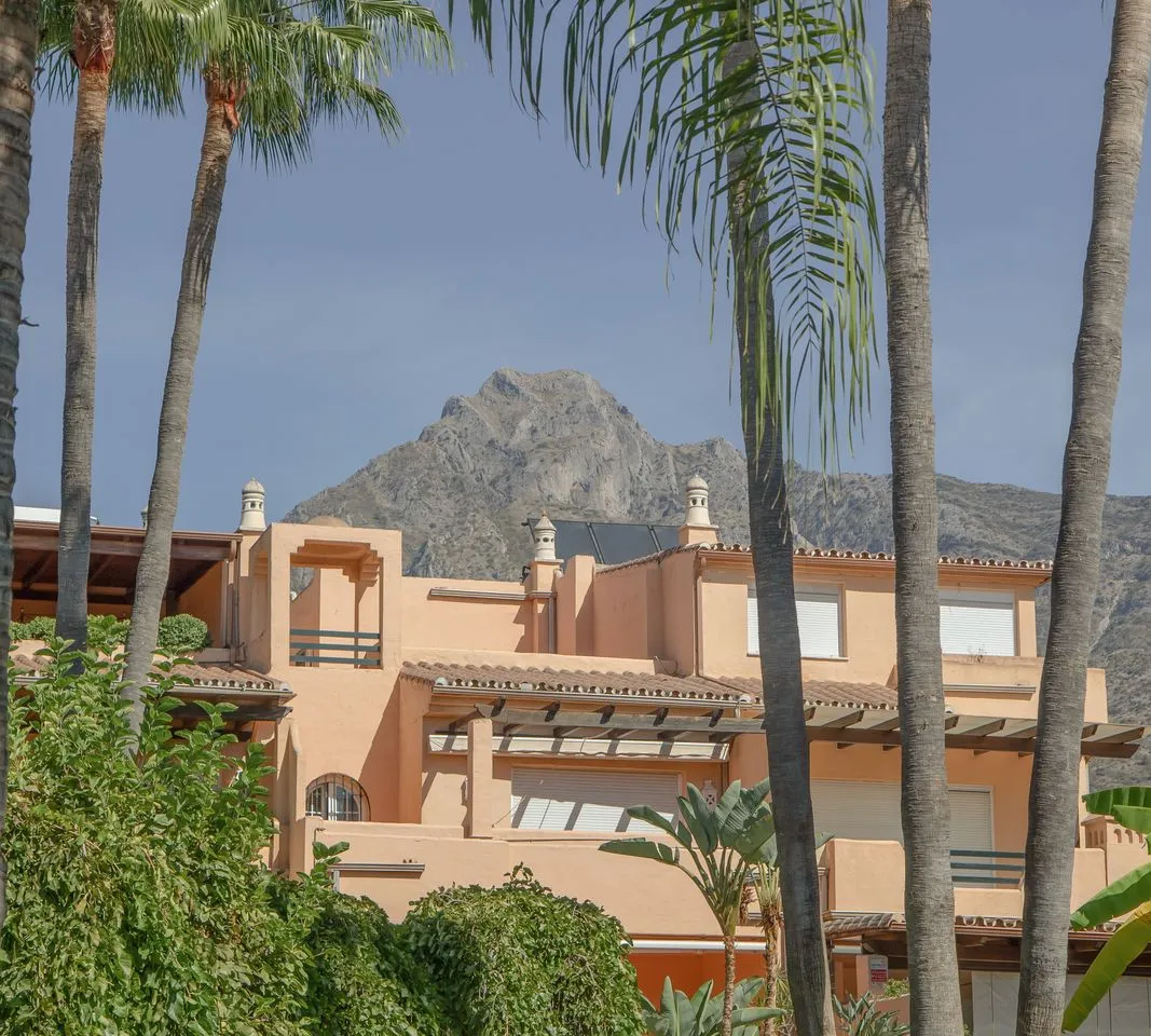 19530680-f4eb-4122-822a-ebb77b04e5aa