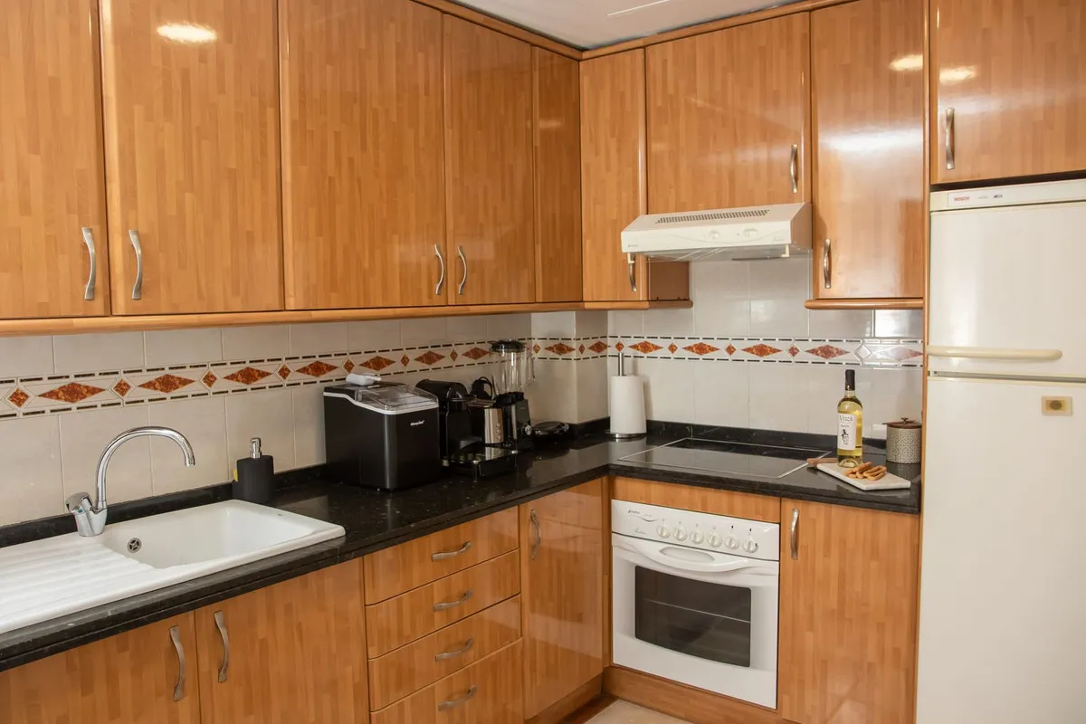 1a56e667-a52d-4d19-aaaf-40bbedf15db8