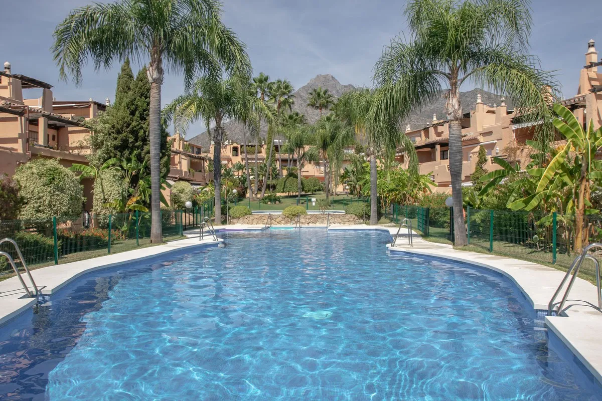 21e3cc33-05a9-4427-a3a4-85d38a09ea77