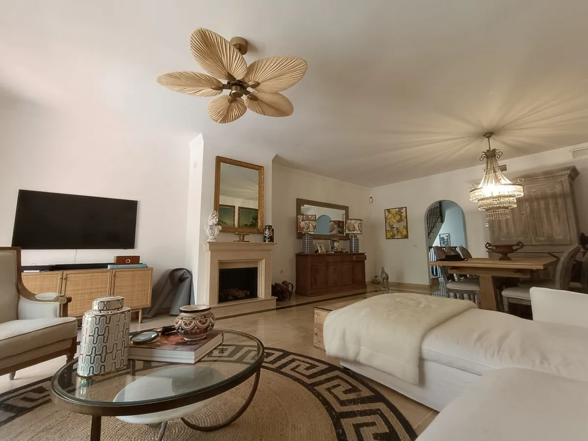 60c10d07-e072-4b31-a2f3-9849f5429d4c