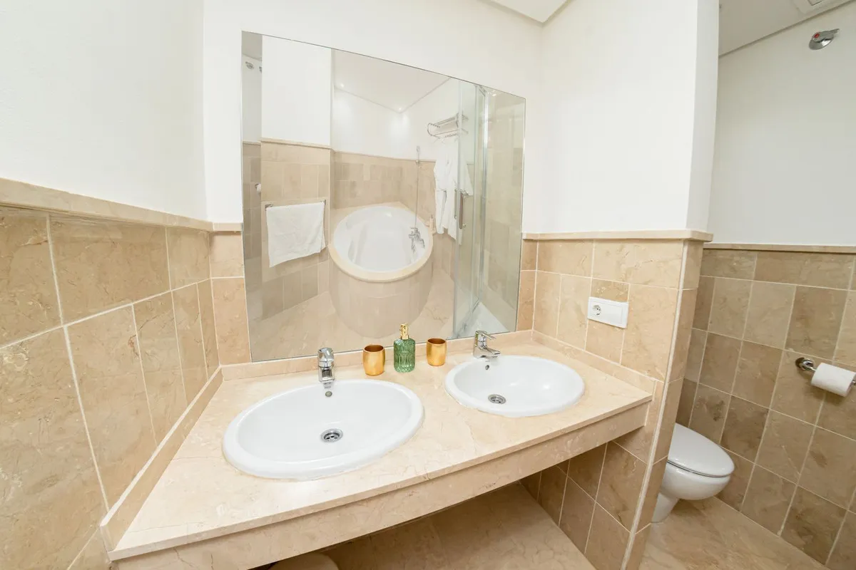 75b9e95f-8490-4b8a-a91e-1524c5e3ea38