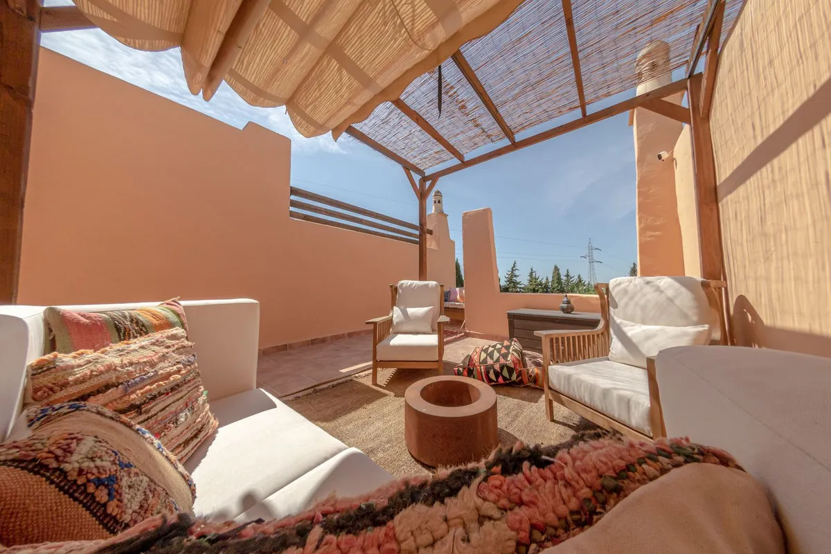 8dc2715a-f646-441a-ba49-c05a3fc1ad7a