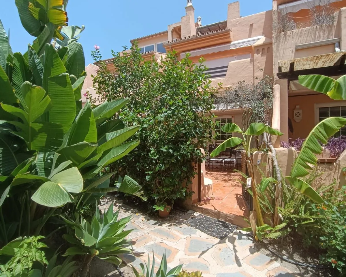 f1fbe6a7-1c72-428a-b869-e207c29fb668