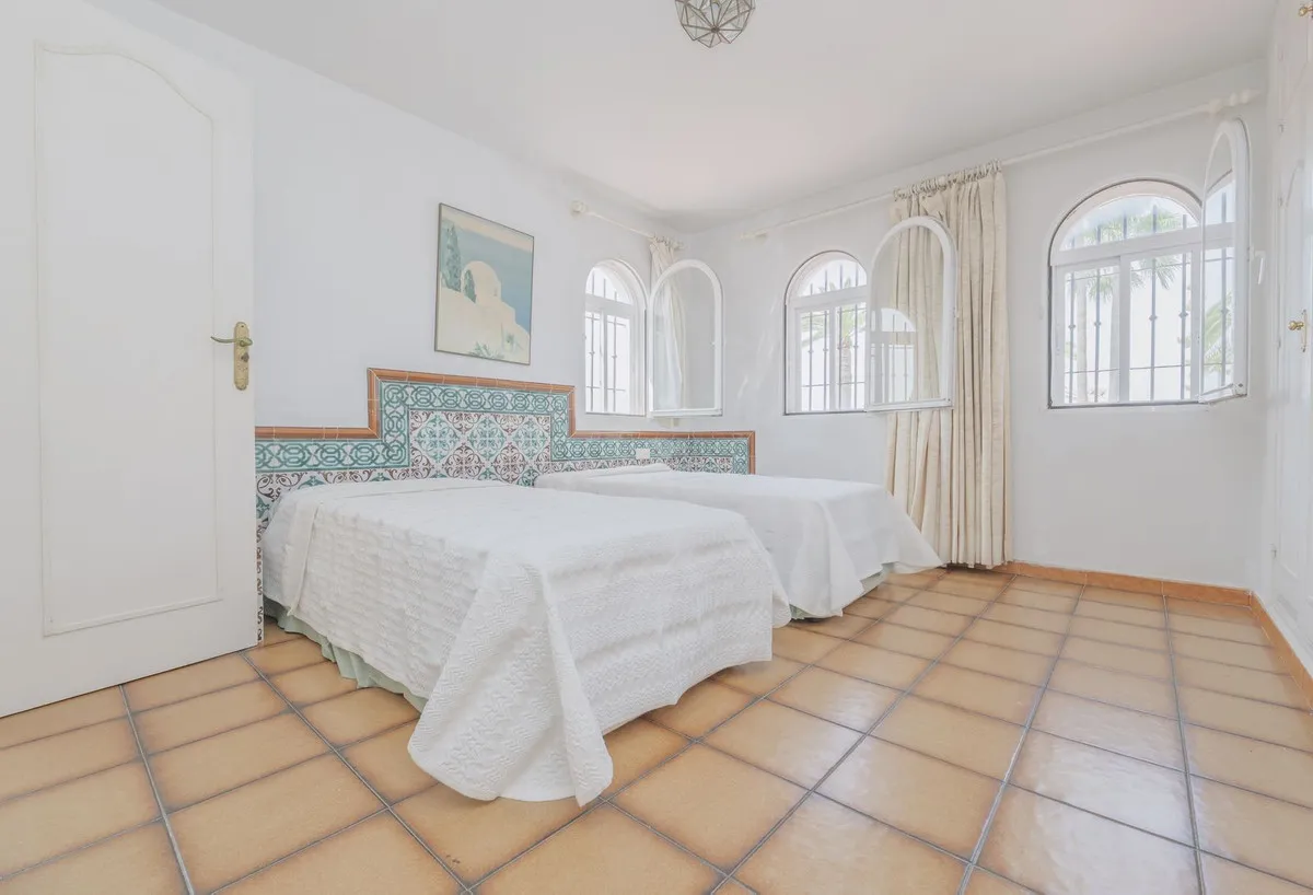 5890defb-ce0e-493e-b55b-19dd0bc51a96