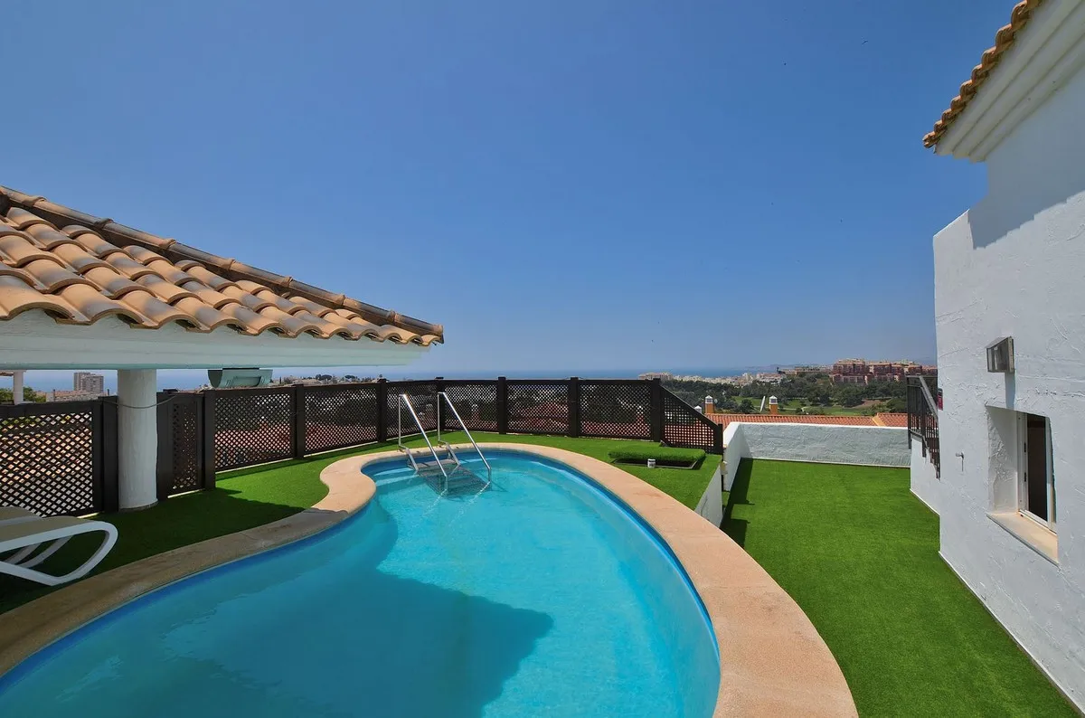 0140e74c-68c4-40e6-a689-10c6b9a2cb1f