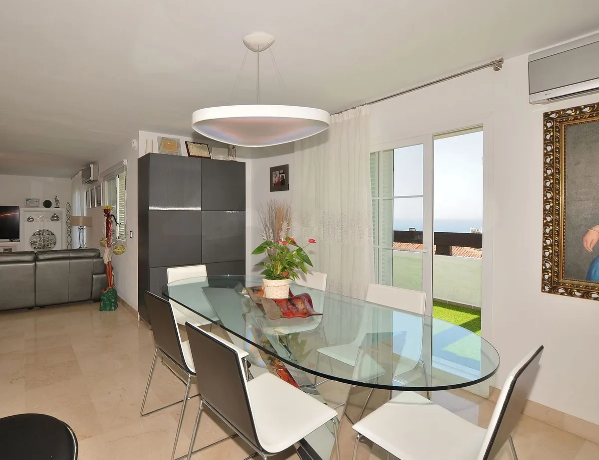 1573d84f-7b30-4505-82ba-89df8e8c6db2